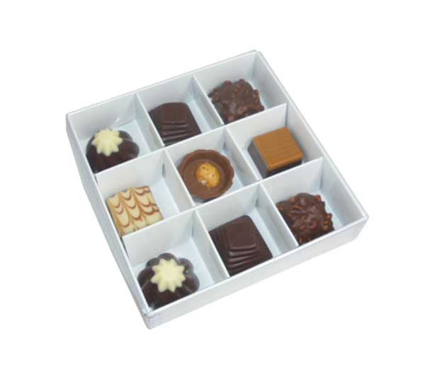 50 Pack of White Card Chocolate Sweet Soap Product Reatail Gift Box - 9 bay 4x4x3cm Compartments  - Clear Slide On Lid -