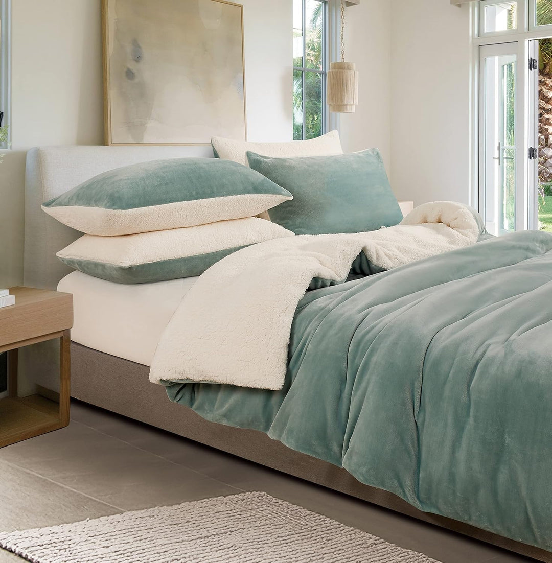 2-in-1 Teddy Sherpa Quilt Cover Set (Double Size - Sage Green)