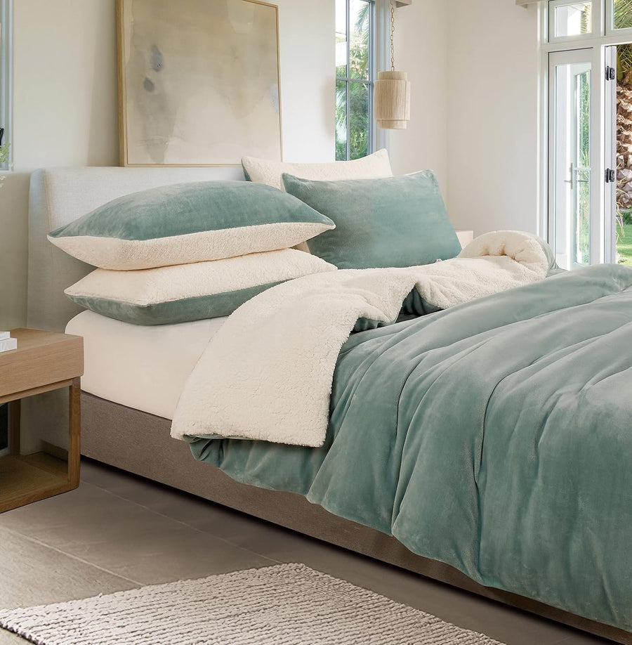 2-in-1 Teddy Sherpa Quilt Cover Set (Double Size - Sage Green)