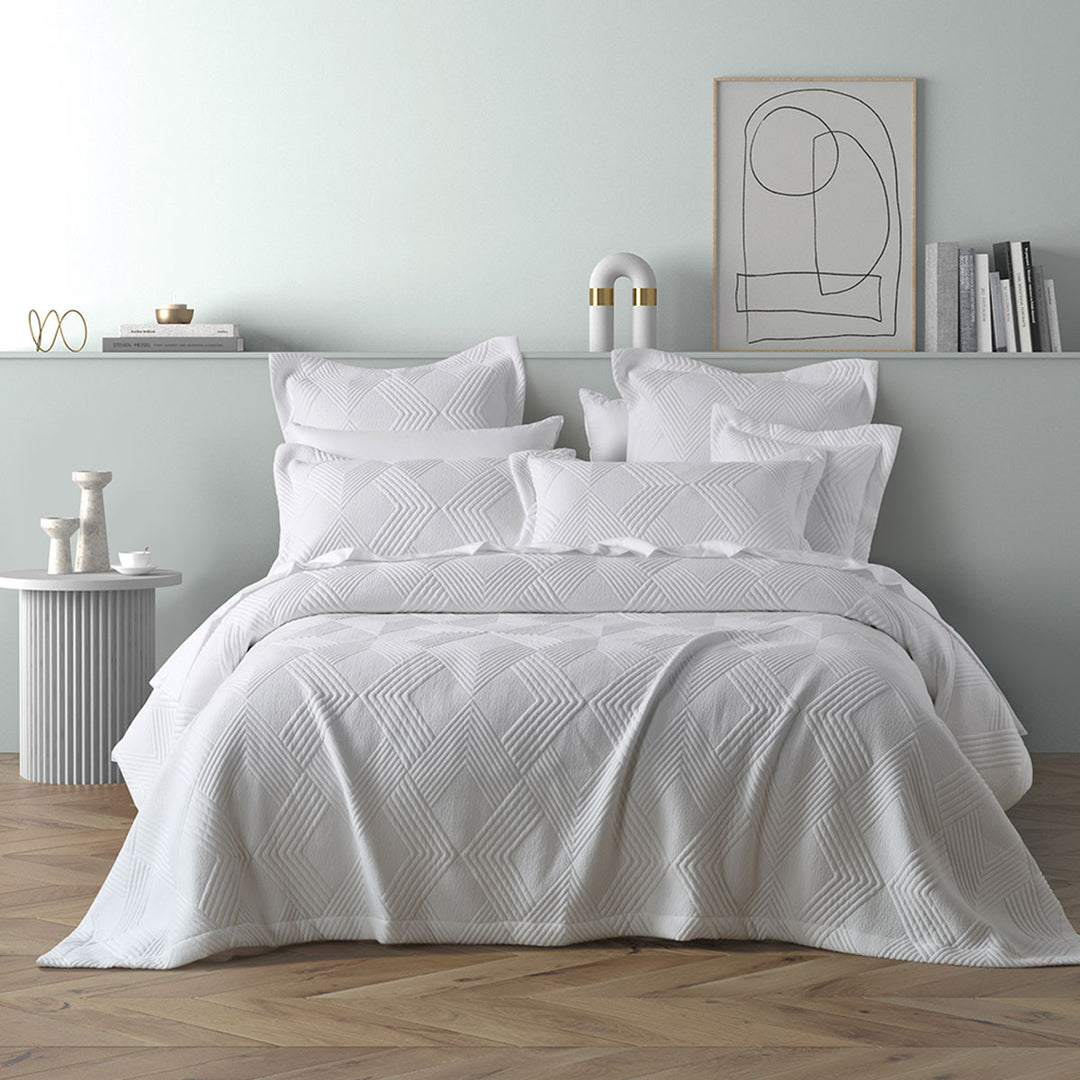 Bianca Cassiano White Polyester Jacquard Coverlet Set Super King