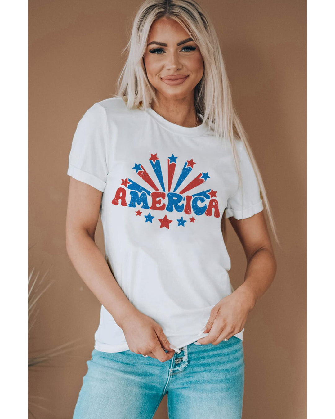 White AMERICA Star Graphic Round Neck Tee - M