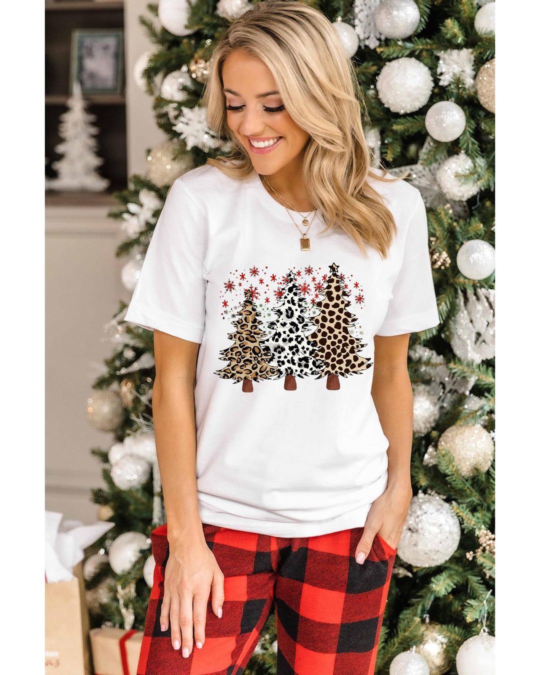 White Leopard Christmas Tree Graphic Crewneck Tee - M