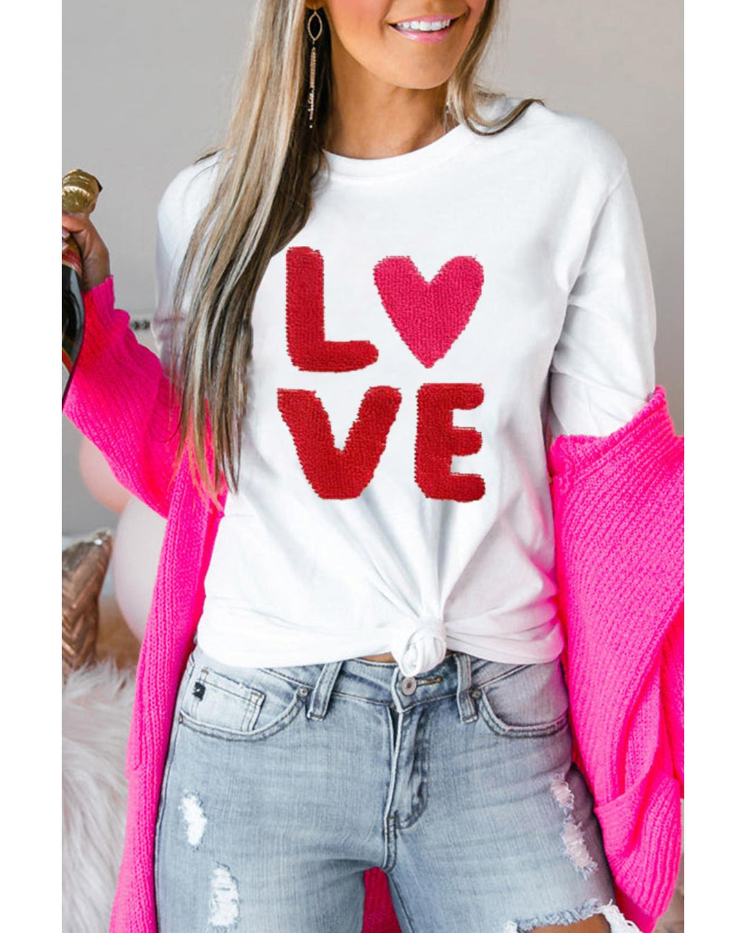 White Heart LOVE Graphic Valentines T Shirt - M