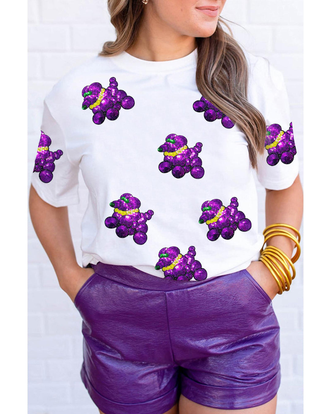 White Sequin Balloon Puppy Graphic Mardi Gras Tee - M