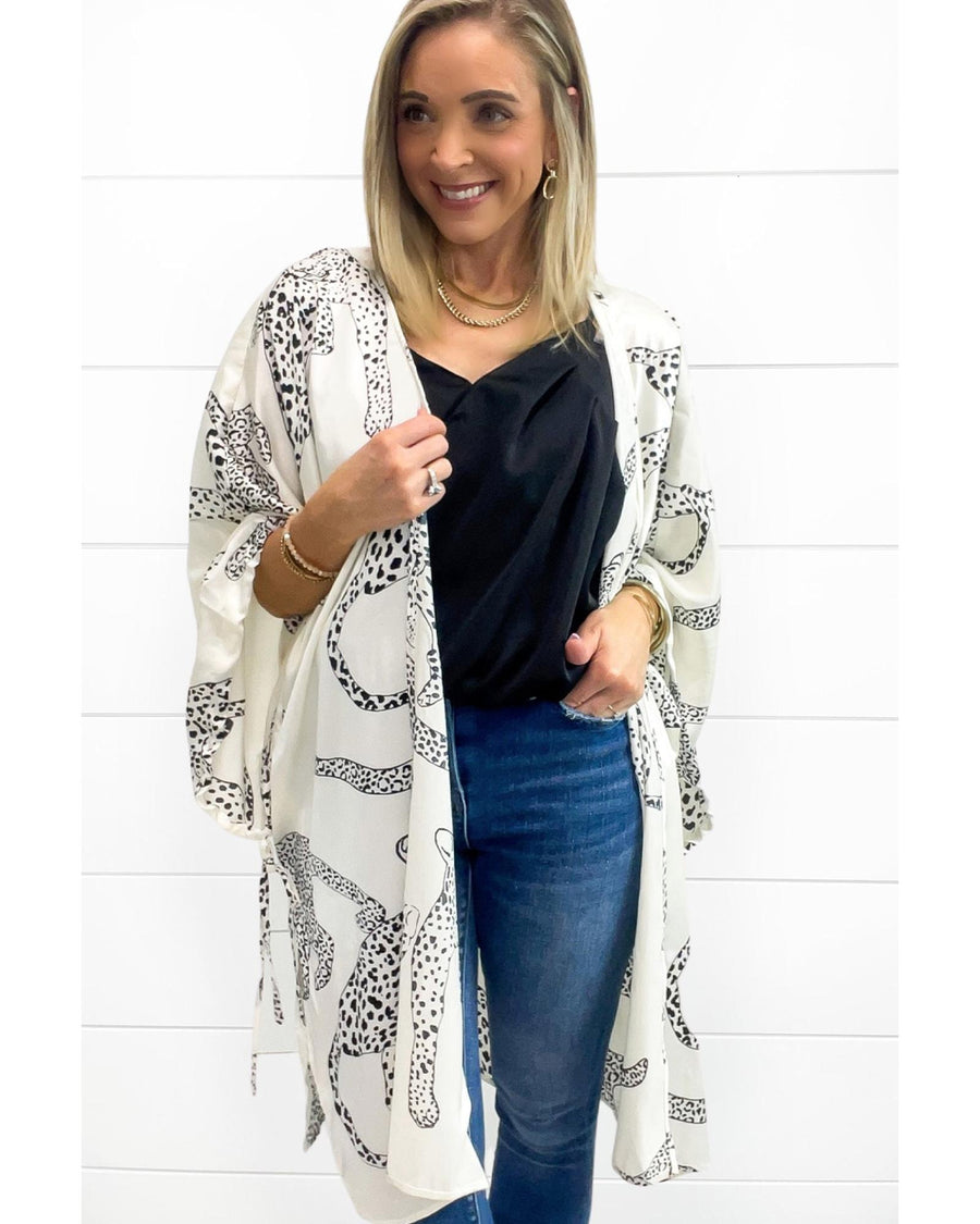 White Cheetah Print Loose Fit Open Front Kimono - M