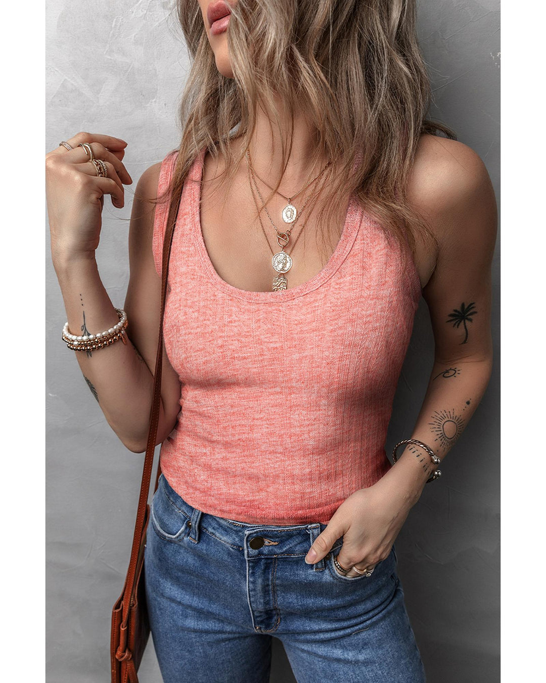 Fushia Solid Color Textured U Neck Slim Tank Top - M