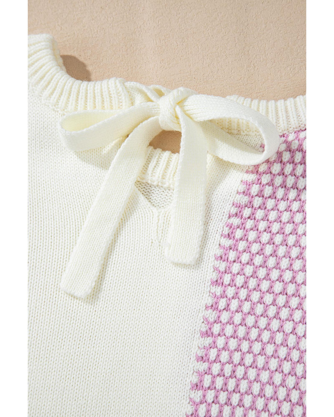 Bonbon Neutral Colorblock Tie Back Sweater - M