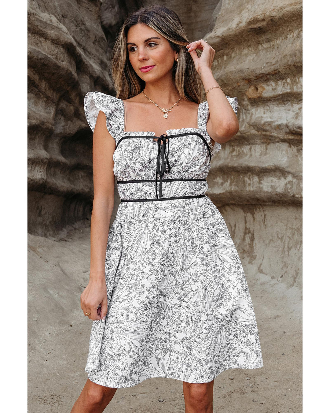 White Floral Print Pipping Trim Flutter Sleeve Mini Dress - L