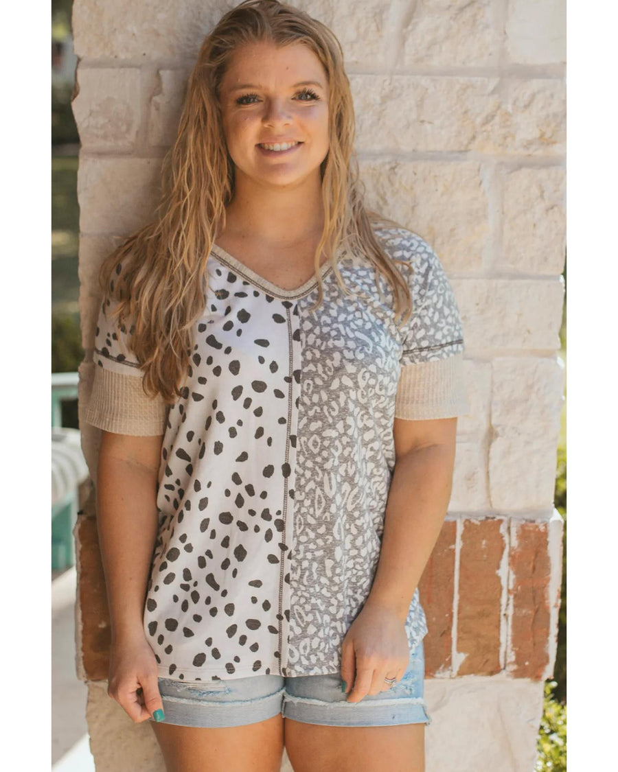 Khaki Plus Size Leopard Print Colorblock V Neck T Shirt - 2X