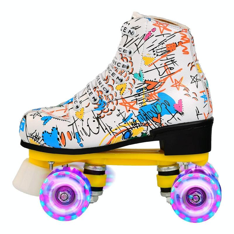 Unisex Graffiti Roller Skates - Double Row Size 39 - Flash Wheel White