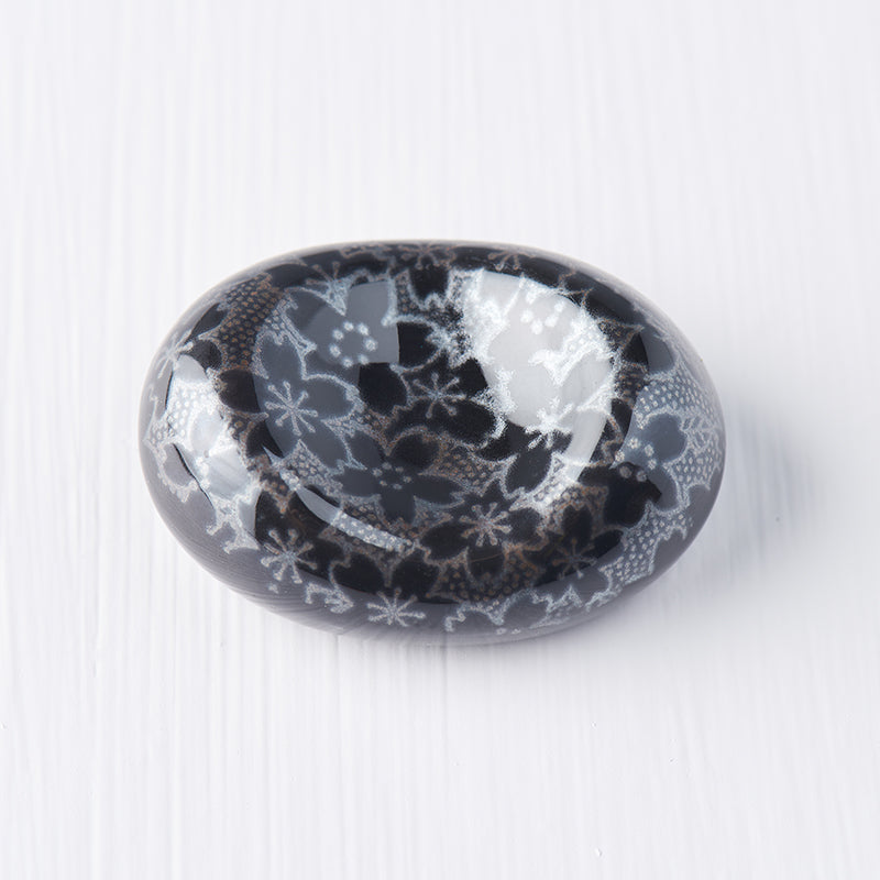 Chopstick Rest Pebble Black Sakura Design