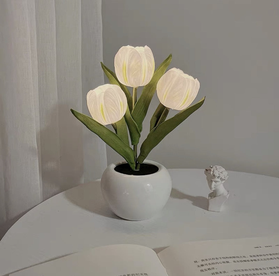 White Flowers USB Tulip Night Light - Bedroom Decor Table Lamp with PU Flowers & Ceramic Pot, Perfect Gift for Family & 