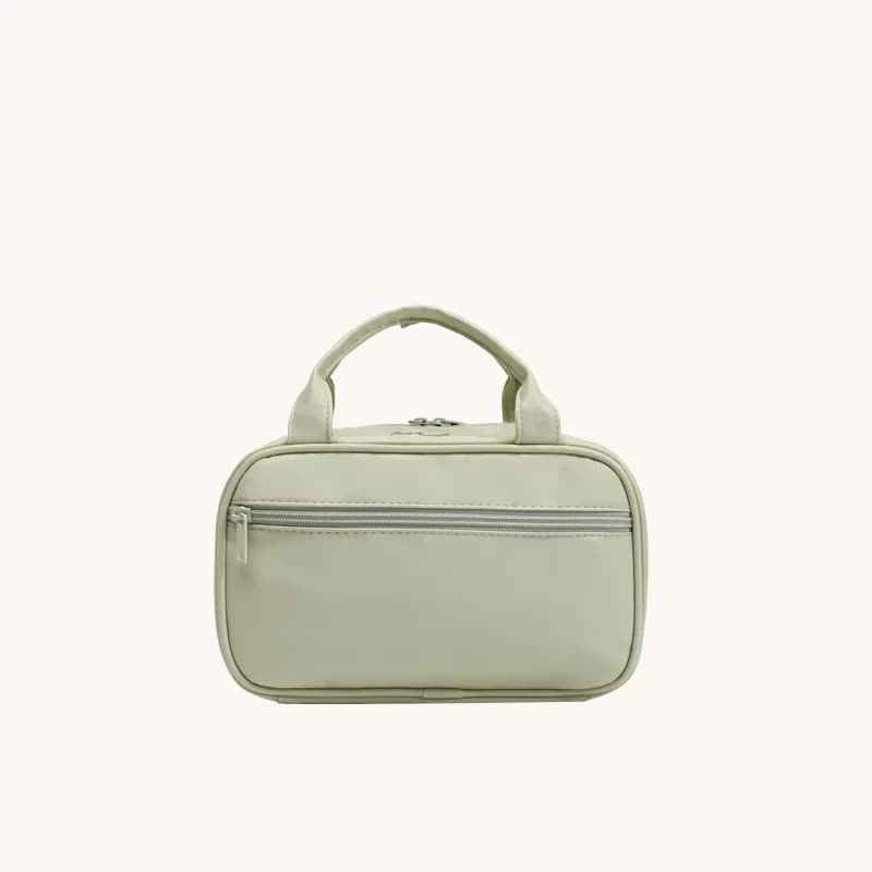 Green Premium PU Leather Portable Makeup Bag - Large Capacity Waterproof Travel Cosmetic Organizer(Cosmetics are shootin