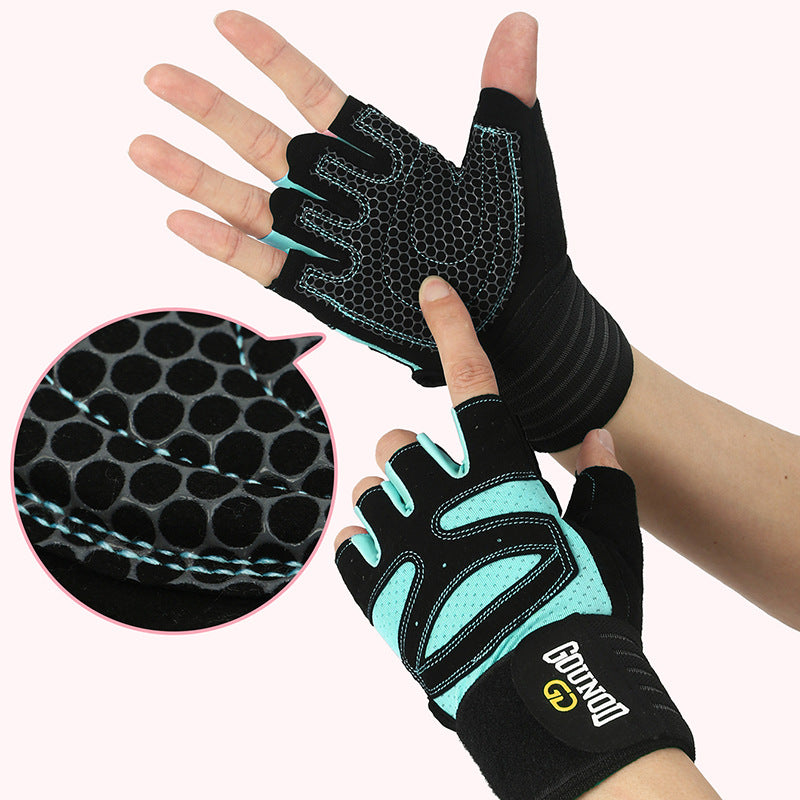 Size M Black And Blue Breathable Anti-Slip Gym Gloves for Workout and Weightlifting - Durable, Adjustable Fitness Gloves