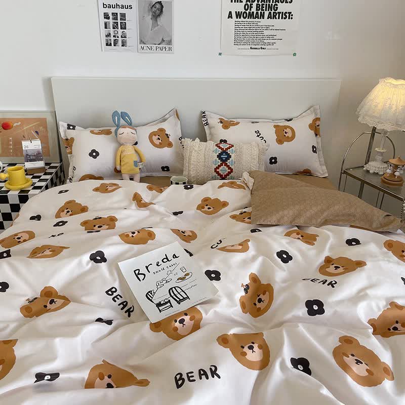 Cartoon Bear 4-Piece Bedding Set with Comforter and Pillowcases for Kids - Soft and Cute Bed Linen (Comforter 200x200cm,