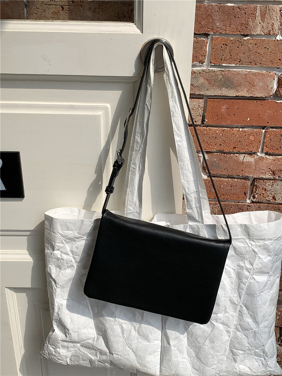 Black Minimalist Flap Shoulder Bag-Elegant Women's Double-Layer Crossbody