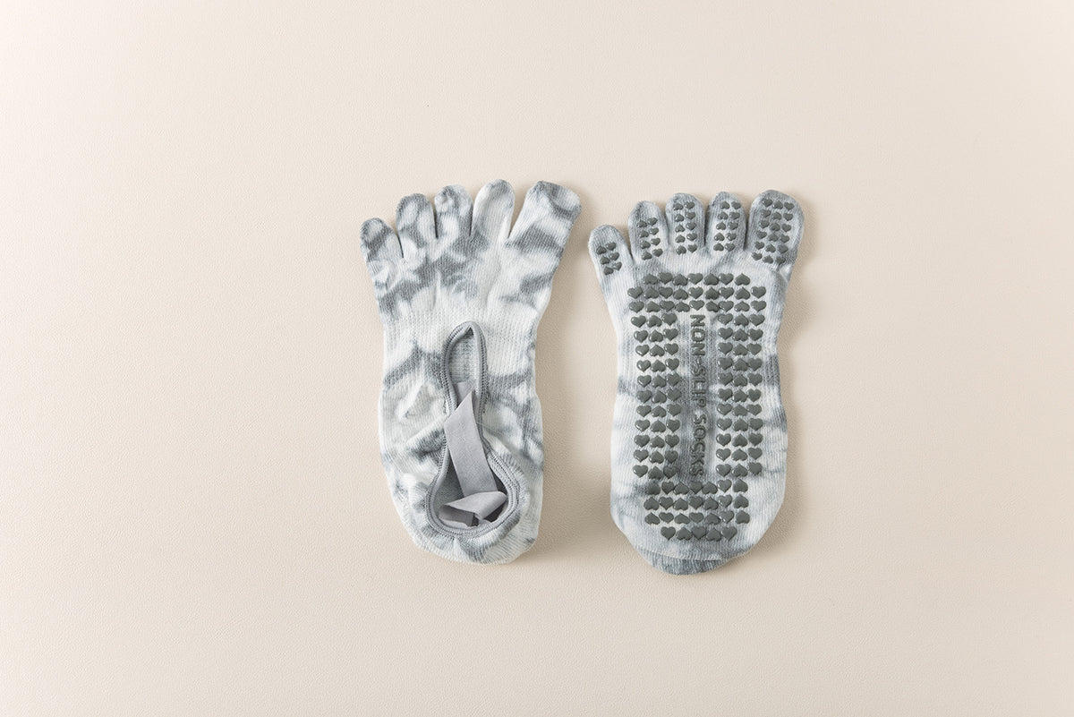 2 Pairs Grey Tie-Dye Non-Slip Yoga Socks for Women - Five-Toe Cotton Blend Socks for Pilates and Indoor Sports