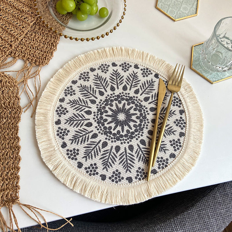 4 Pcs Beige and Grey Boho Chic Woven Cotton Placemat with Tassels - Nordic Bohemian Style(Tableware is a prop for shooting and is not included)