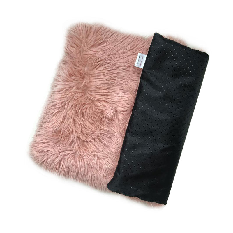 Pink Plush Pet Mat for Dogs and Cats - 70x100cm, Anti-Slip, Warm and Cozy for Autumn and Winter
