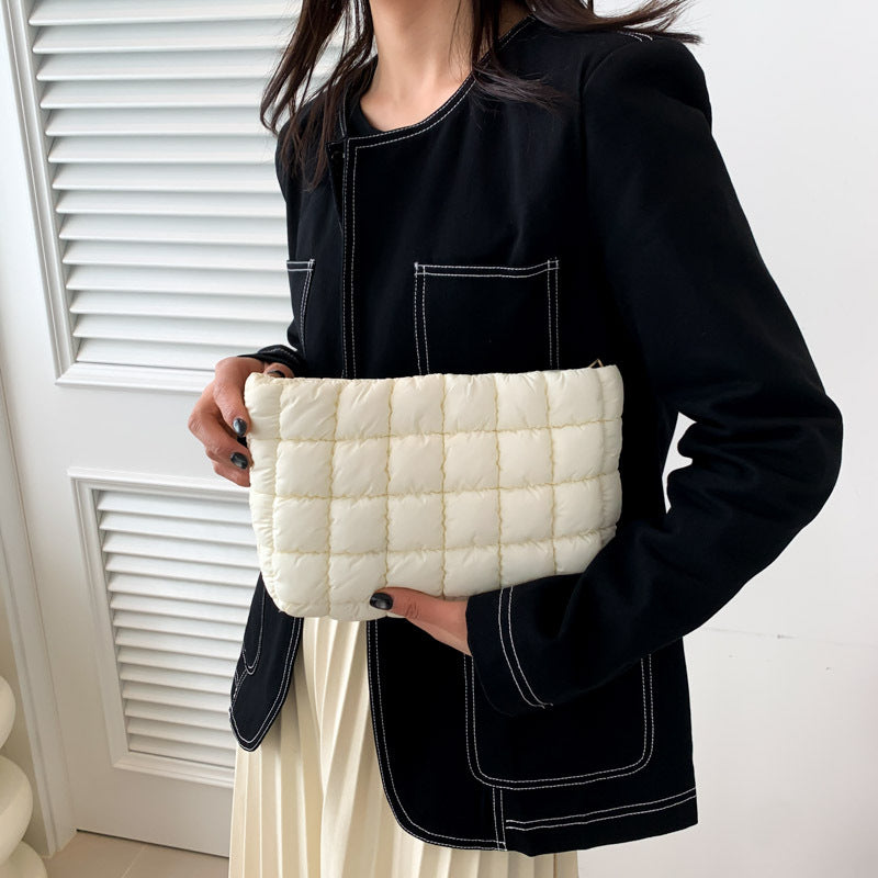 White Puffer Makeup Bag Quilted Pouch Cosmetic Organizer Bag Soft Nylon Travel Toiletry Bag Zipper Handbag for Women