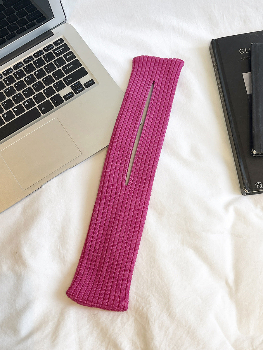 Pink High-Elastic Knit Short Phone Sling Bag – Compact Streetwear Accessory for iPhone, Minimalist Single Shoulder Carry with Stretchy Ribbed Design