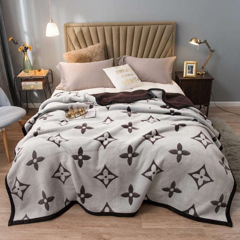 Brown Lucky Four-Leaf Clover 100x150CM Premium Double-Sided Print Flannel Blanket - Soft All-Season Air Conditioning Throw for Office Nap & Travel