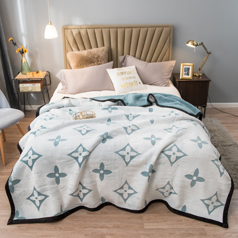 Green Lucky Four-Leaf Clover 180x200CM Premium Double-Sided Print Flannel Blanket - Soft All-Season Air Conditioning Throw for Office Nap & Travel