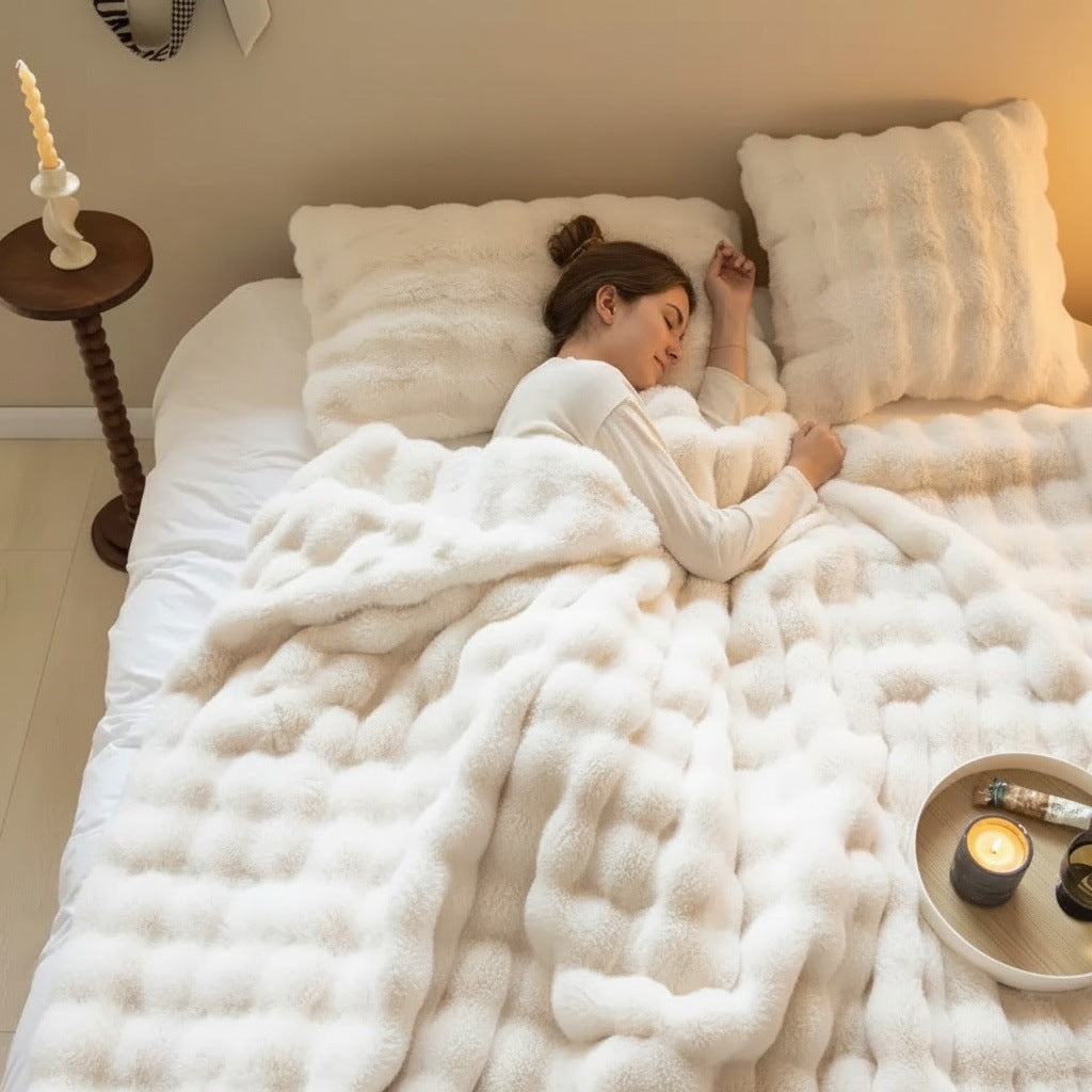 White Luxury Tuscany Fleece Rabbit Fur Bubble Blanket (180 x 200 CM) - Double-Sided Thickened Soft Plush Bedding & Large Bed Blanket