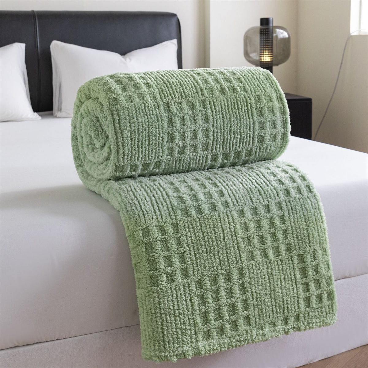 Green 150*200cm Thickened Double-Sided Plush Waffle Weave Throw Blanket - Anti-Static Taffeta Velvet & Flannel Fleece - Warm, Soft, Non-Shedding Blanket for Winter, Sofa, Bed & Office