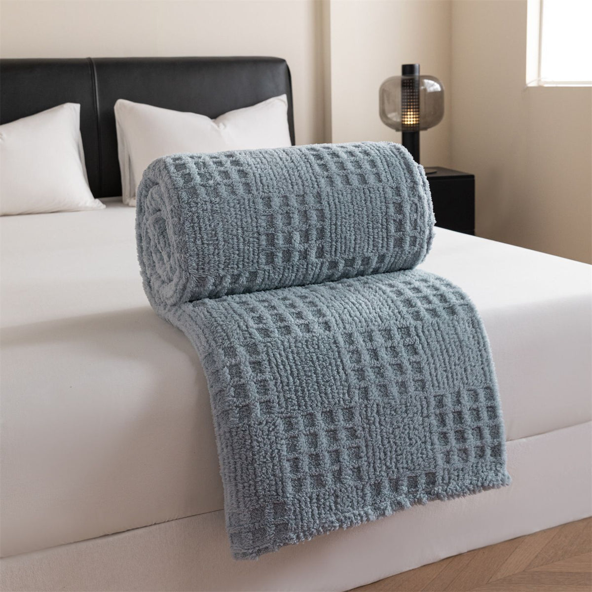 Blue-gray 180*200cm Thickened Double-Sided Plush Waffle Weave Throw Blanket - Anti-Static Taffeta Velvet & Flannel Fleece - Warm, Soft, Non-Shedding Blanket for Winter, Sofa, Bed & Office